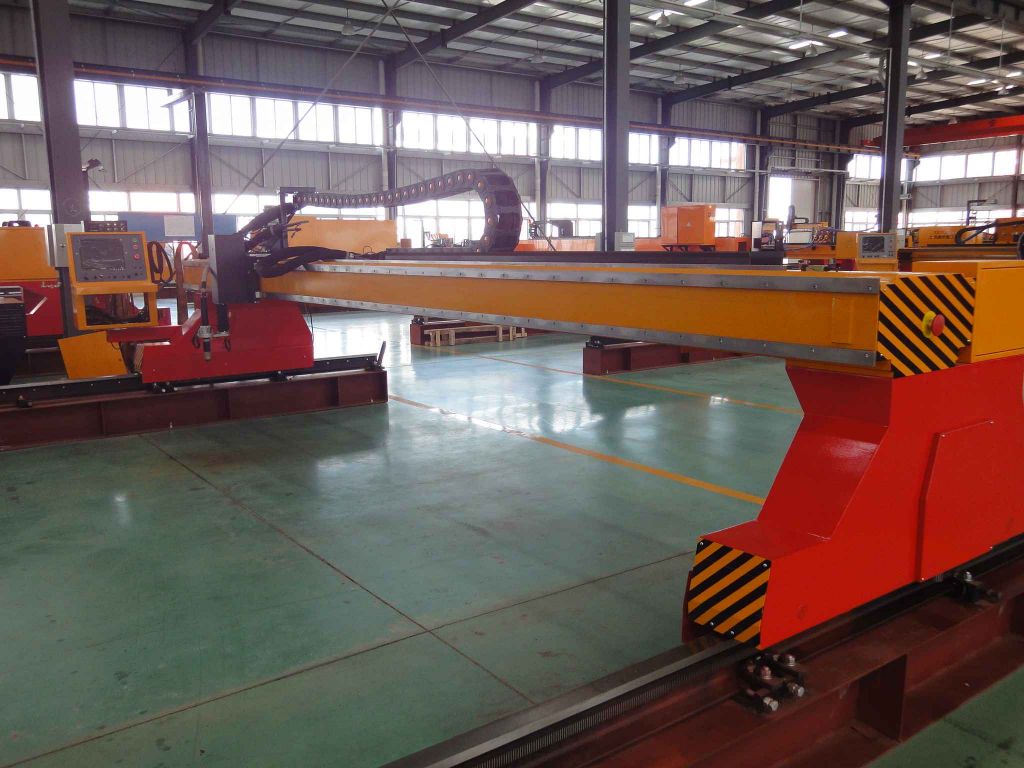 steel plate cutting machine