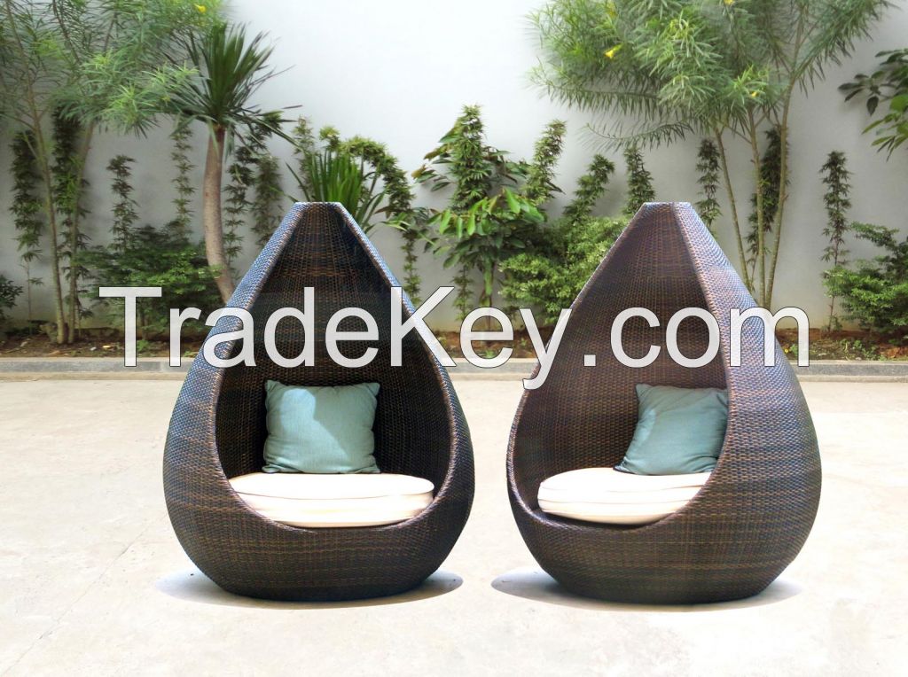 Poly rattan chair for pool garden
