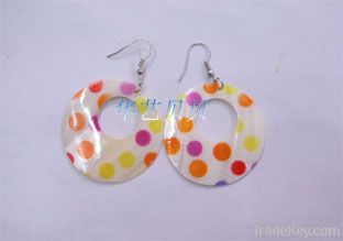 Fashion shell earrings