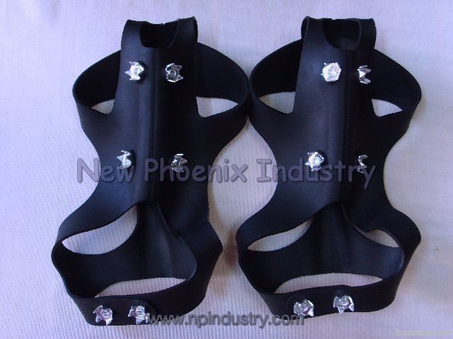 Ice Cleats / Foot Grips to Prevent Slipping when Walking on Ice or Mud