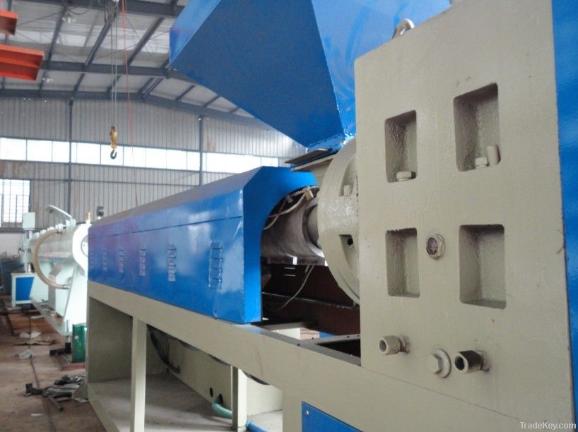 UPVC plastic pipe production line/plastic pipe making machine