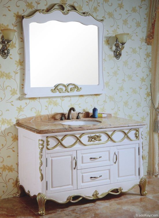 Luxurious mirrored bathroom cabinet