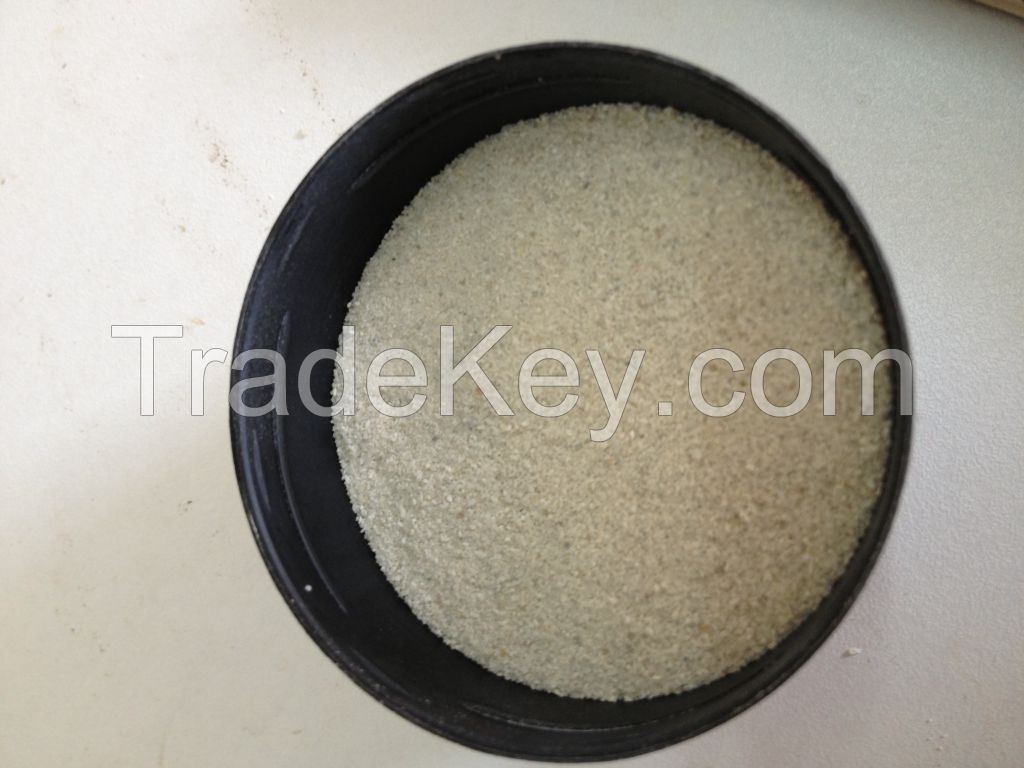 Dry silica sand