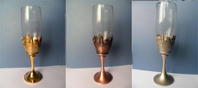 champagne glass with holder