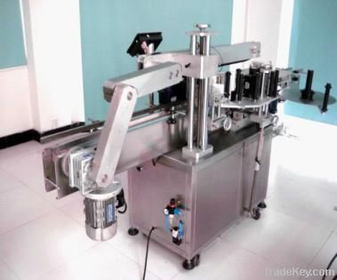 Double sides labeling machine