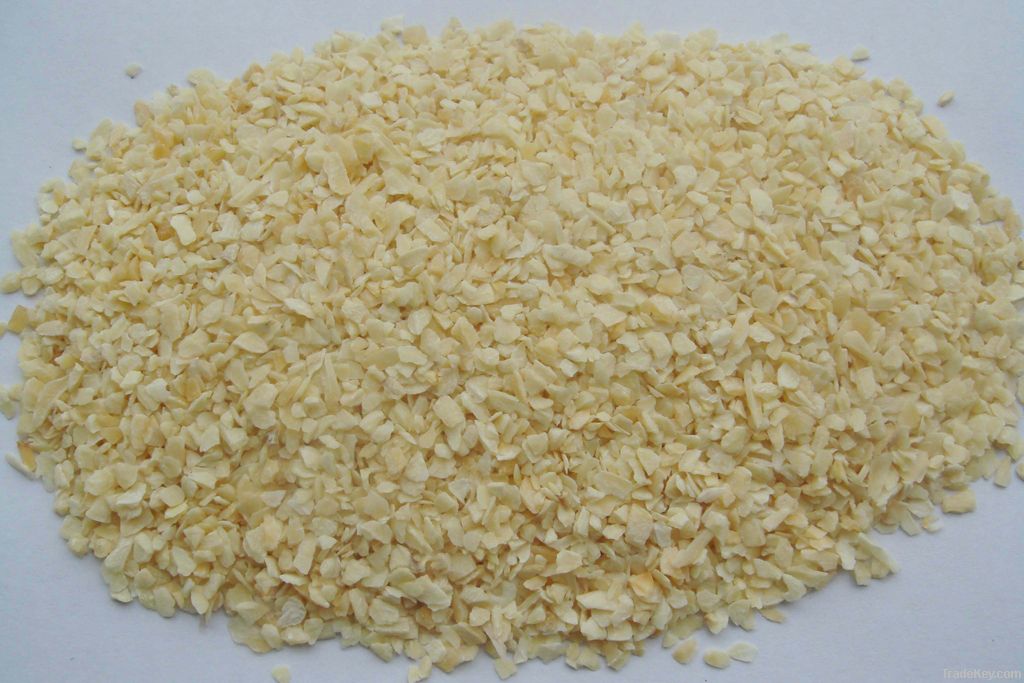 2011 dehydrated garlic flakes