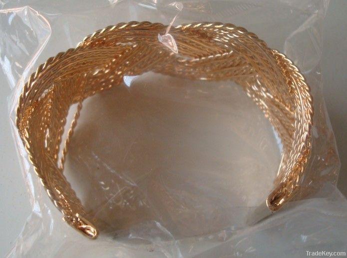 Fine alloy white K series bracelet