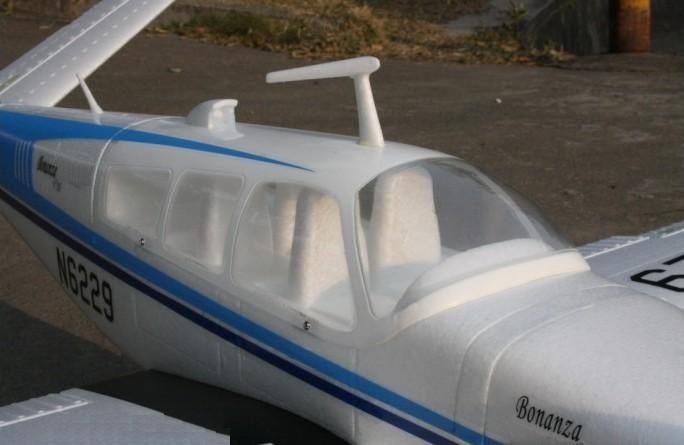 Bonanza V35 with retracts landing gear
