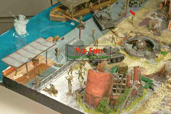 Metal/plastic cartographic Model Map series toy