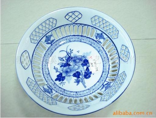 Blue and white porcelain, Chinese ceramics, sculpture, fruit dish bowl