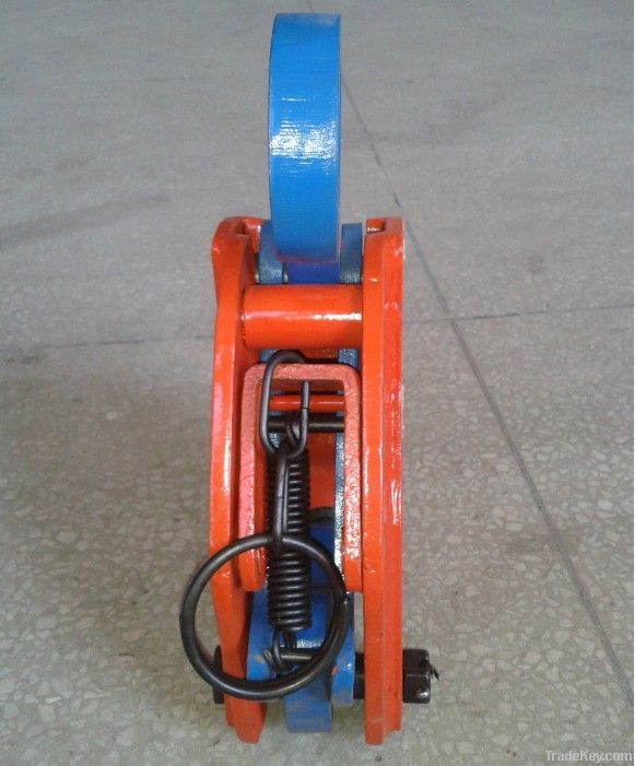 Steel plate vertical lifting clamp