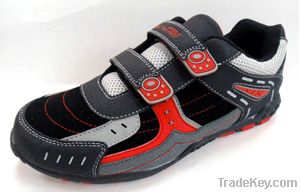 children sports shoes