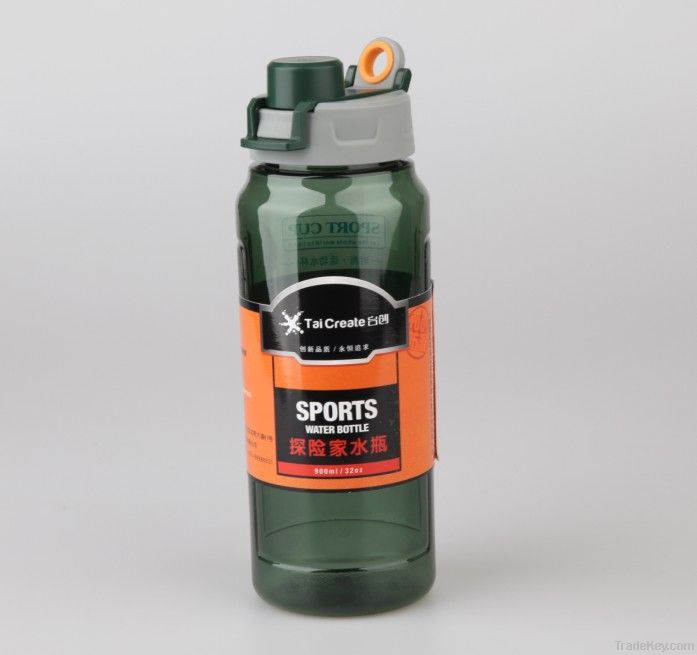 Sports plastic water bottle