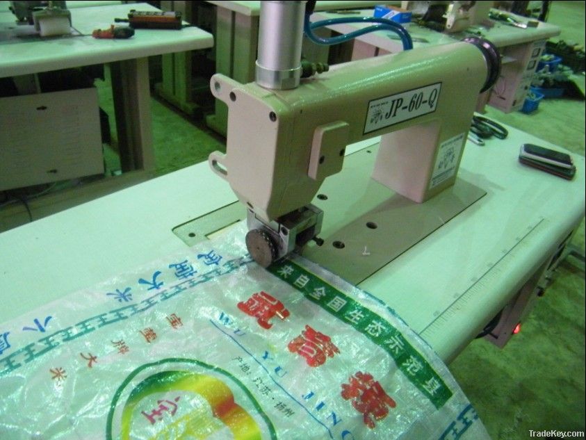 Ultrasonic Lace Sewing Machine