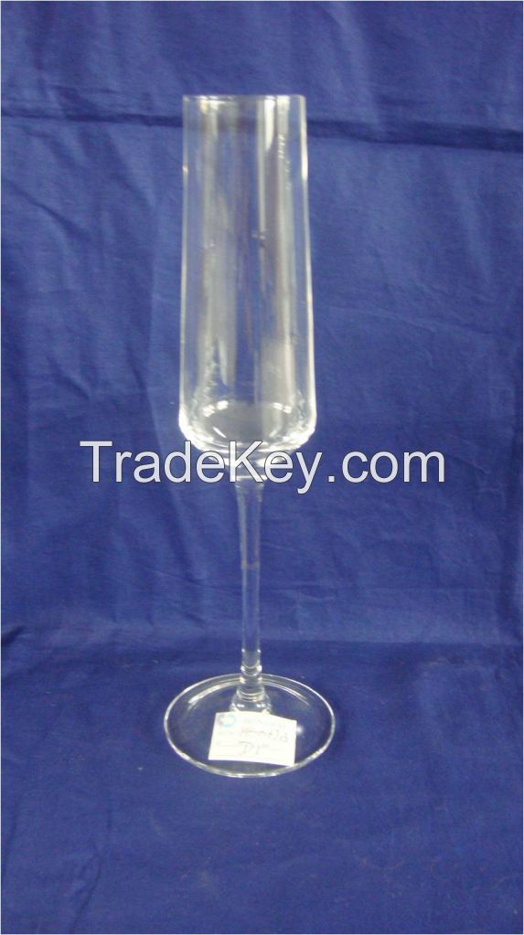 Bar and hotel red drinking glass crystal goblet  stemware