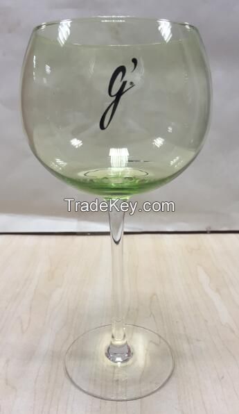 colored drinking glass/glass goblet/stemware