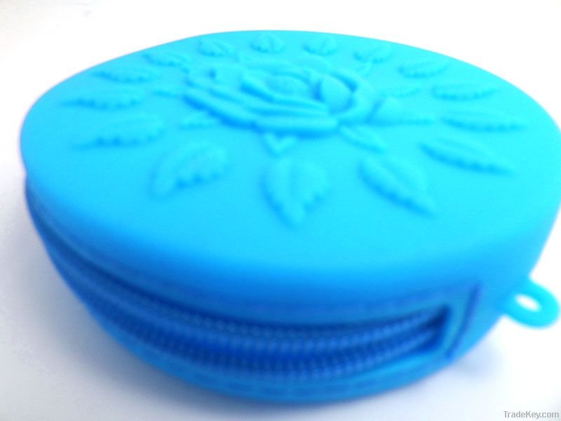 silicone coin purse with zipper and vivid embossed rose poping out