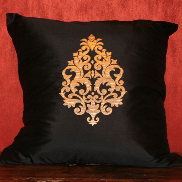 SANDHURST CUSHION