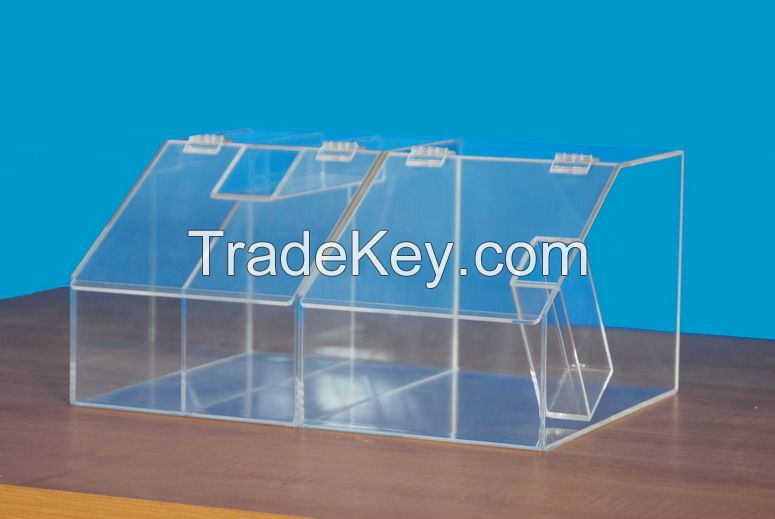 Acrylic store fixtures