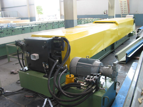 Downspouts forming machine