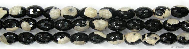 BLACK AND WHITE AGATE