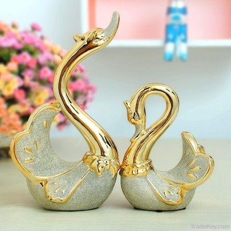 Wedding gift ceramic swan