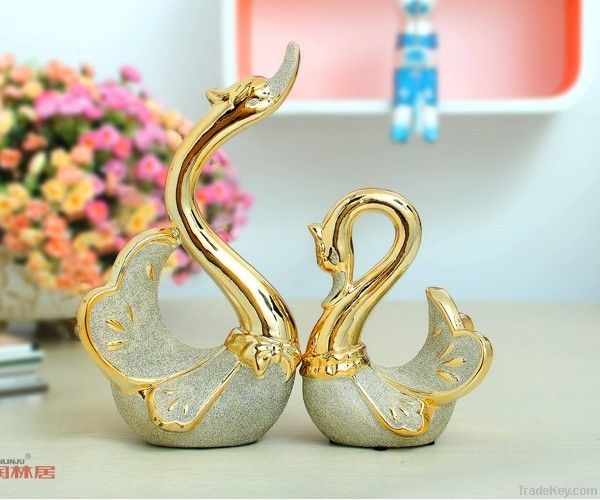 Wedding gift ceramic swan