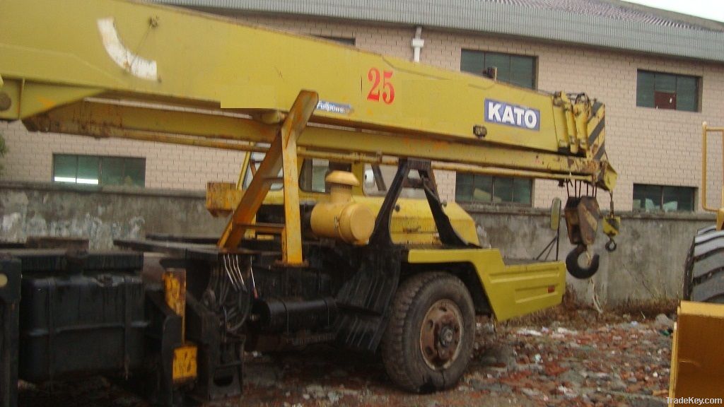 Used Kato NK250E-V 25ton Mobile Truck Crane