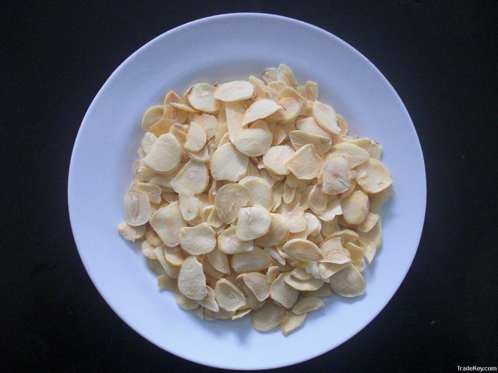 dehydrated garlic flakes withinrooted