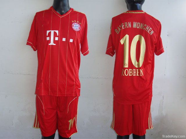 11-12  Bayern  away  red soccer uniform, soccer jersey