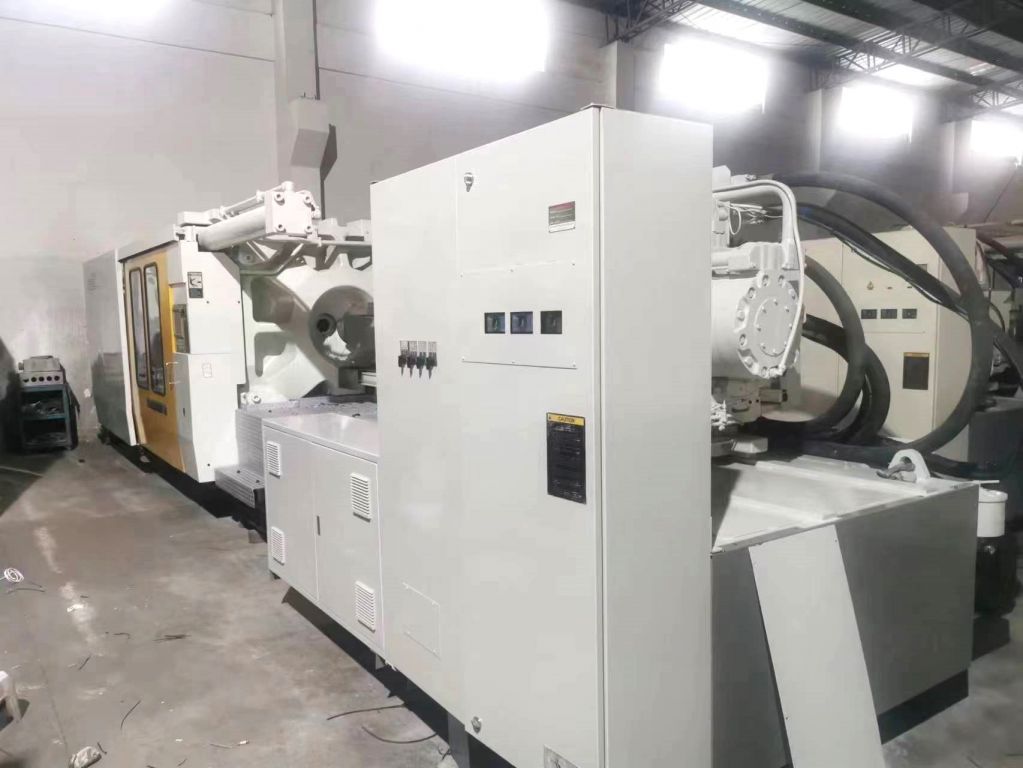 Toshiba IS850GT (servo  Motor) used injection molding machine