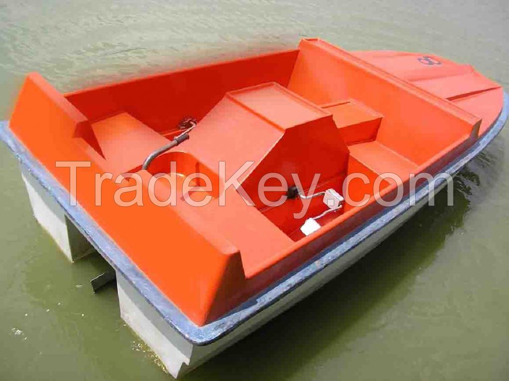 Paddle Boat / Pedal boat
