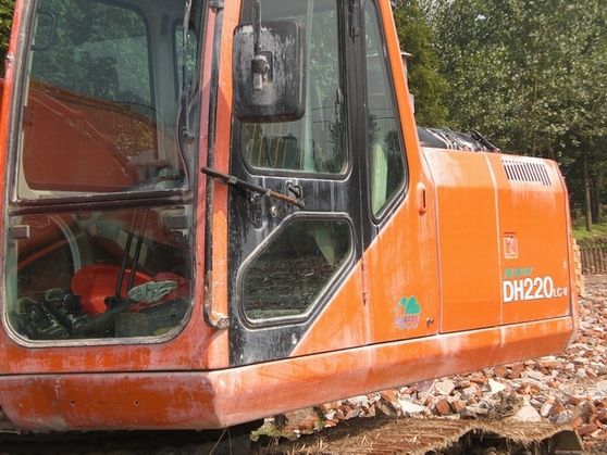 Used dawoo 220lc excavator