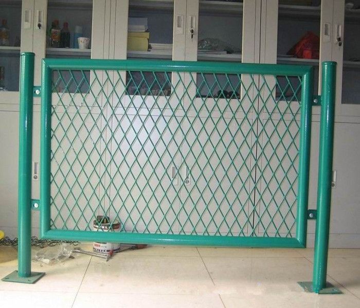 expanded wire mesh panel
