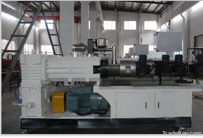 Double screw plastic extruder