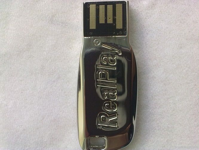 RealPlay Silver USB Flash Drive