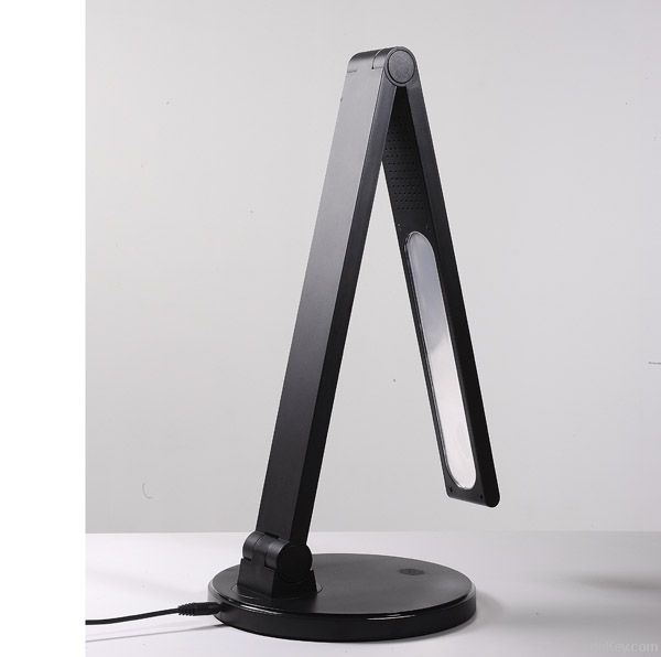 LED light touch the desk lamp that shield an eye