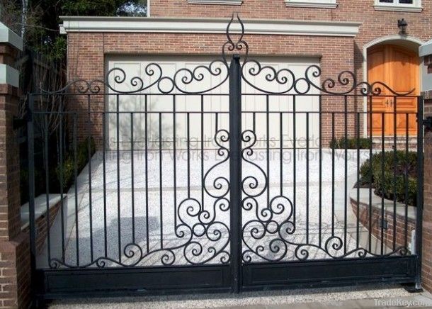 Quality driveway gate