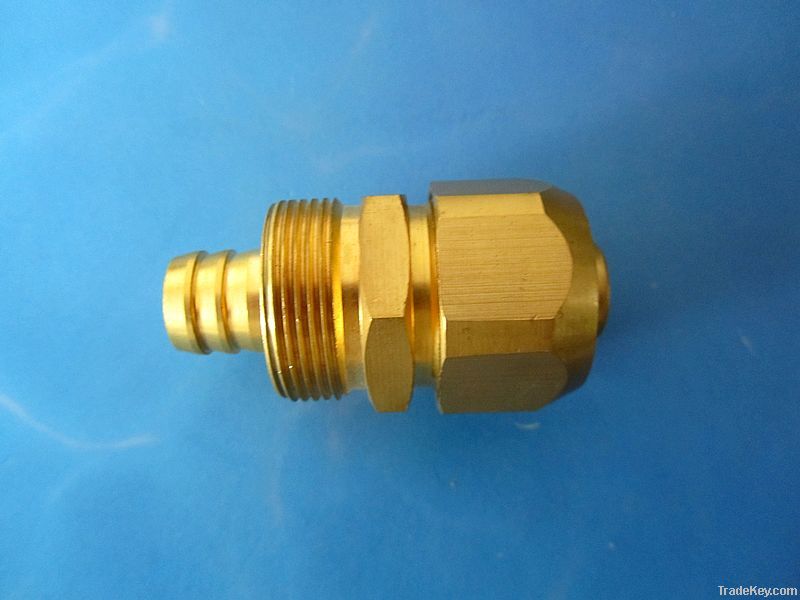 Brass fitting for solar connection