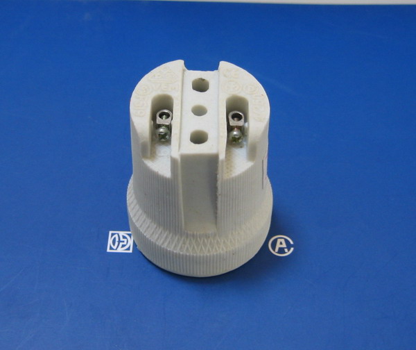 Porcelain Lampholder (F519)