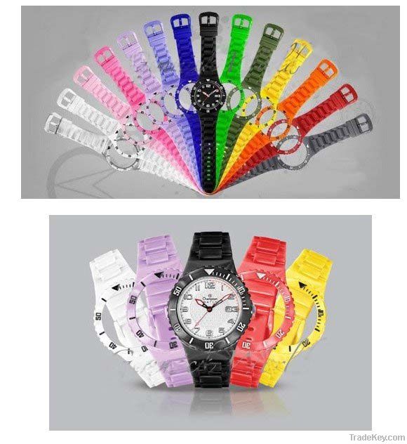 2011 fashion 5-in-1 quartz watch(R-08)