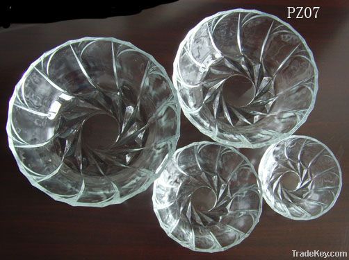 clear round glass bowl set for dinner PZ07