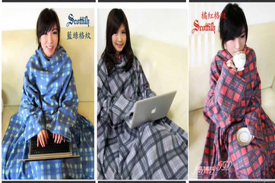 Blanket with sleeves