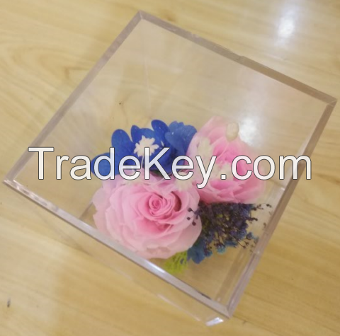 Preserved rose gift box