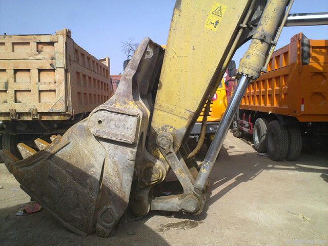 Used excavator PC750-6