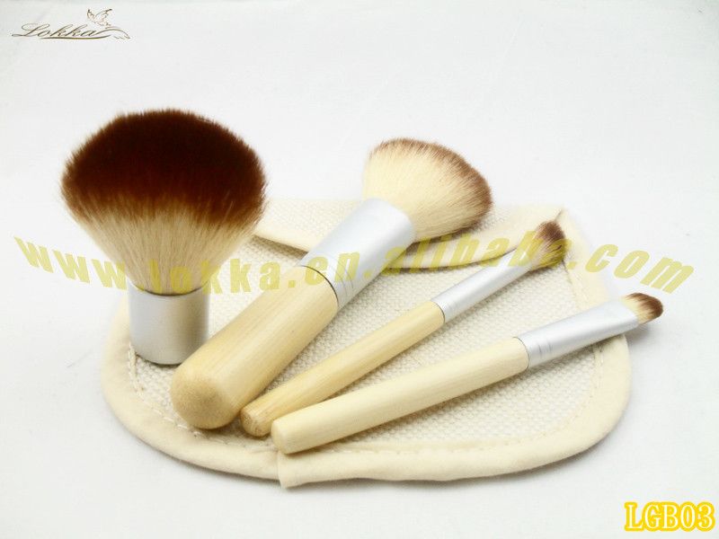4pcs bamboo makeup brush kit