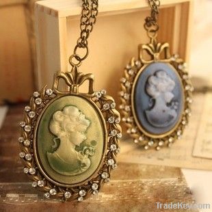 cameo jewelry necklace, lady's cameo necklace, cameo necklace