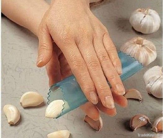 2012 useful garlic peeler