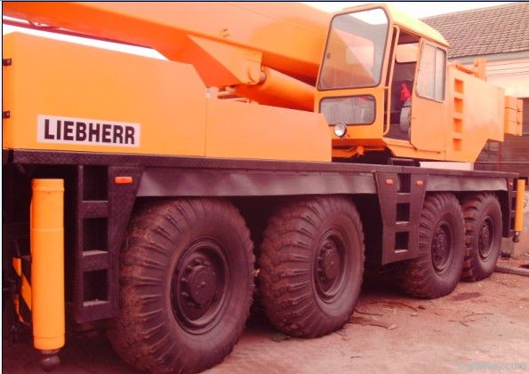 Used Liebherr Crane 100 ton