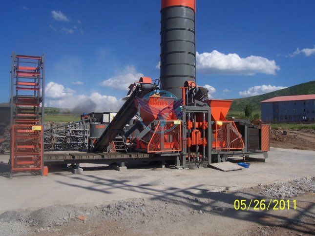 brick &amp; block &amp; interlock paving making machine  